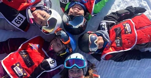 Cours de ski Enfants à La Lécherette depuis Fribourg avec École de ski G'Lys Les Paccots Cours de ski Enfants à La Lécherette depuis Fribourg avec École de ski G'Lys Les Paccots.