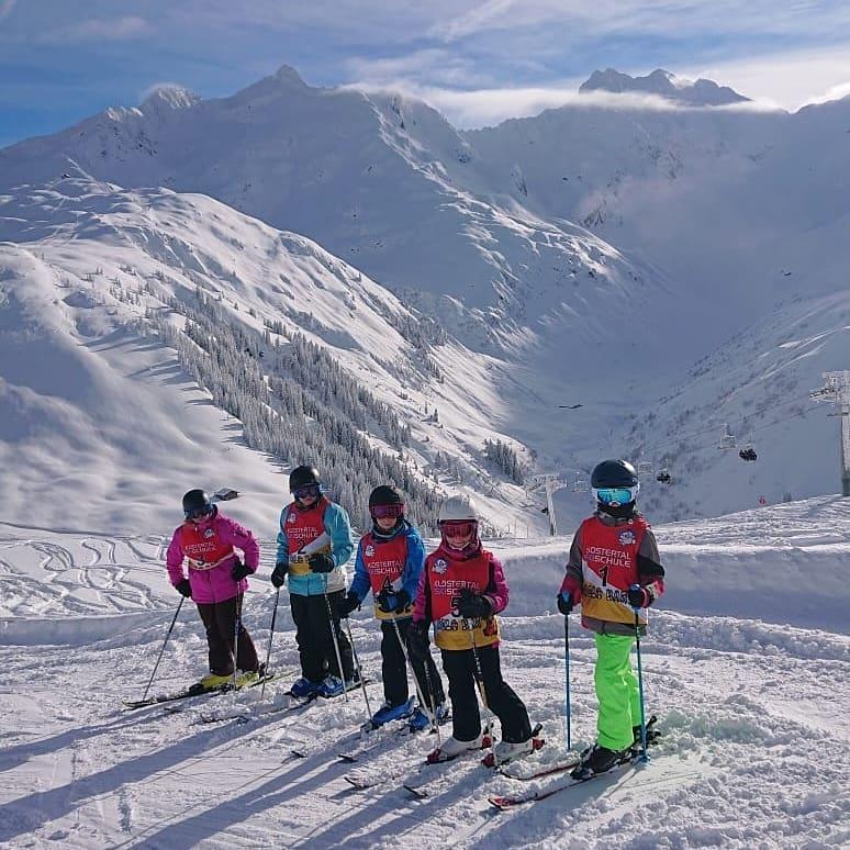 kids-ski-lessons-5-14-y-for-all-levels-skischule-klostertal-1 kids-ski-lessons-5-14-y-for-all-levels-skischule-klostertal-1