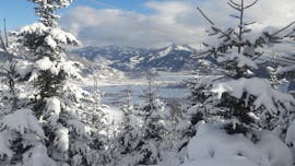 Ein Bild der verschneiten Landschaft während der Skitour für alle Levels mit Skischule Bewegt Kaprun.