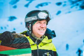 Private Snowboarding Lessons for Kids & Adults of All Levels from Ski School Bewegt Kaprun.