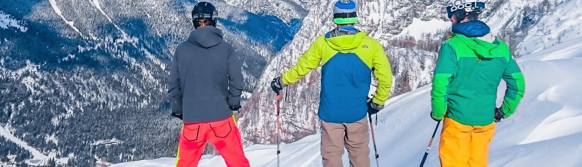 Three friends are exploring the slopes of Golte ski resort during their Private Ski Lessons for Adults of All Levels with Funpark Menina.