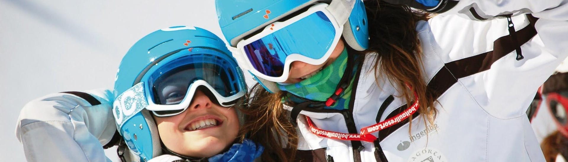 Clases de esquí para niños (4-16 años).