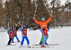 Kids are having a great time during their Kids Ski Lessons (6-12 y.) for Experienced Skiers with the ski school Evolution 2 La Plagne Montchavin - Les Coches.