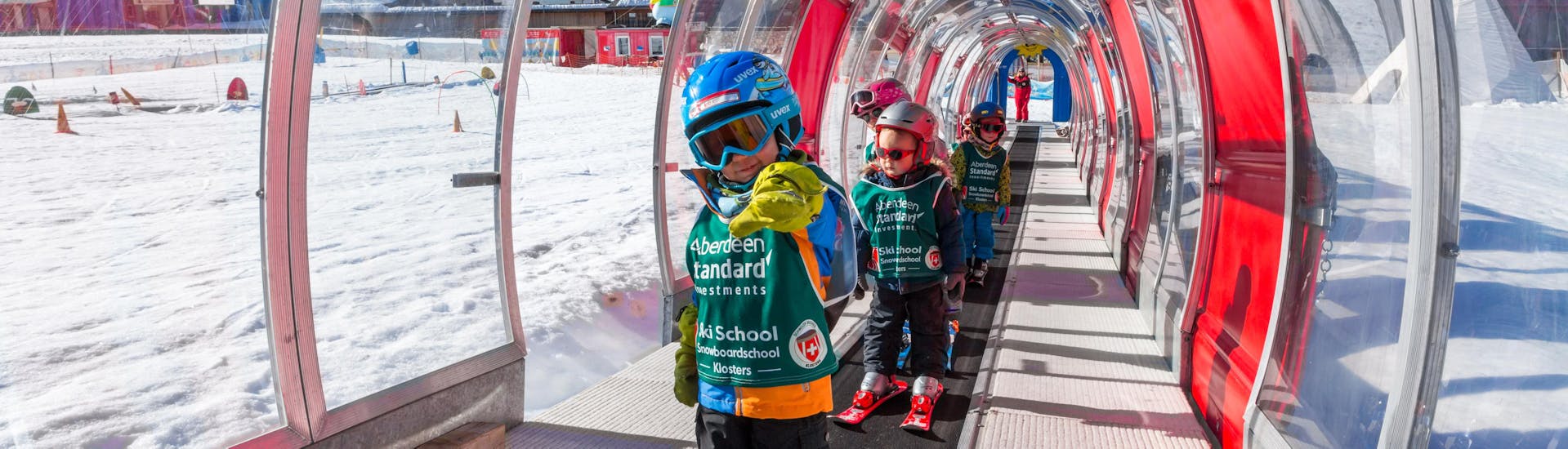 Lezioni di sci per bambini "Snowgarden" (fino a 6 anni) per principianti.