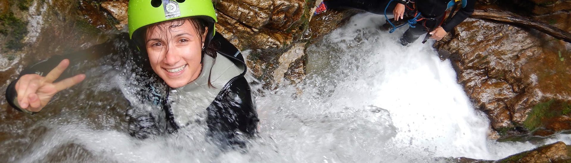 A smiling participant enjoying the advanced canyoning in Rio Nero with LOLGarda.