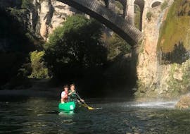 Kayak y piragua fácil en Sainte-Énimie - Tarn River con Canoë La Cazelle Gorges du Tarn.