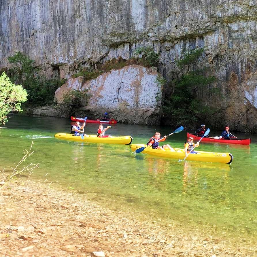 Canoëkayak sur le Tarn Détente 11km Canoë Méjean du Tarn