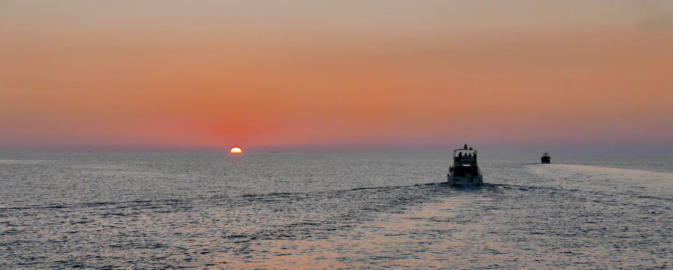 Les superbes paysages lors de la balade privée en bateau au coucher du soleil à Lampedusa avec dîner de Gita in barca Liliana Lampedusa.