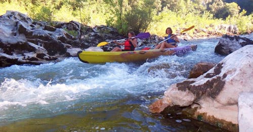 Sportliche Kayak & Kanu-Tour in Agonès - Gorges de l'Hérault mit Canoë Montana Hérault Sportliche Kayak & Kanu-Tour in Agonès - Gorges de l'Hérault mit Canoë Montana Hérault.