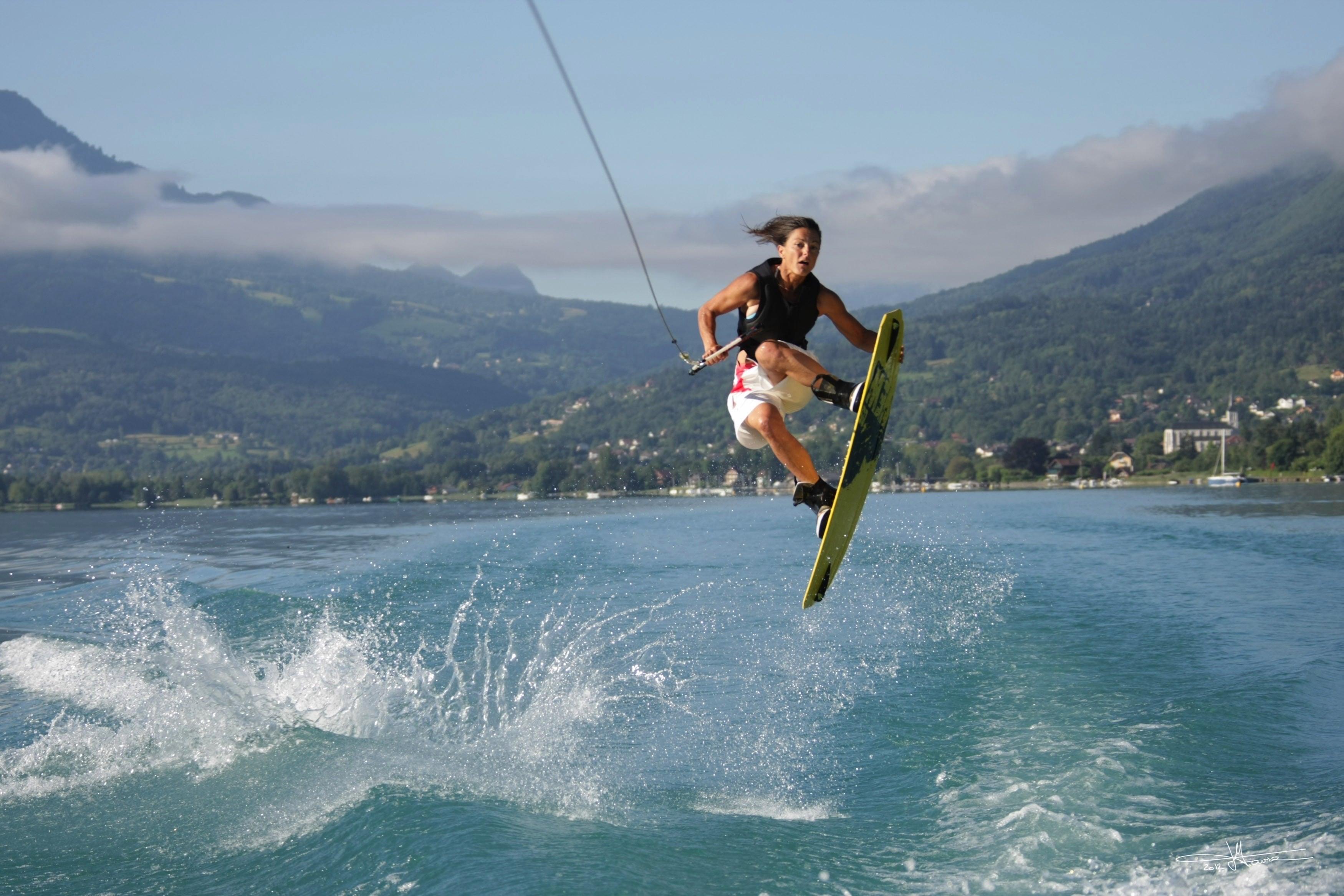 Wakeboard, Wakesurf & Wakeskate Course on Lake Annecy Ski Wake Annecy