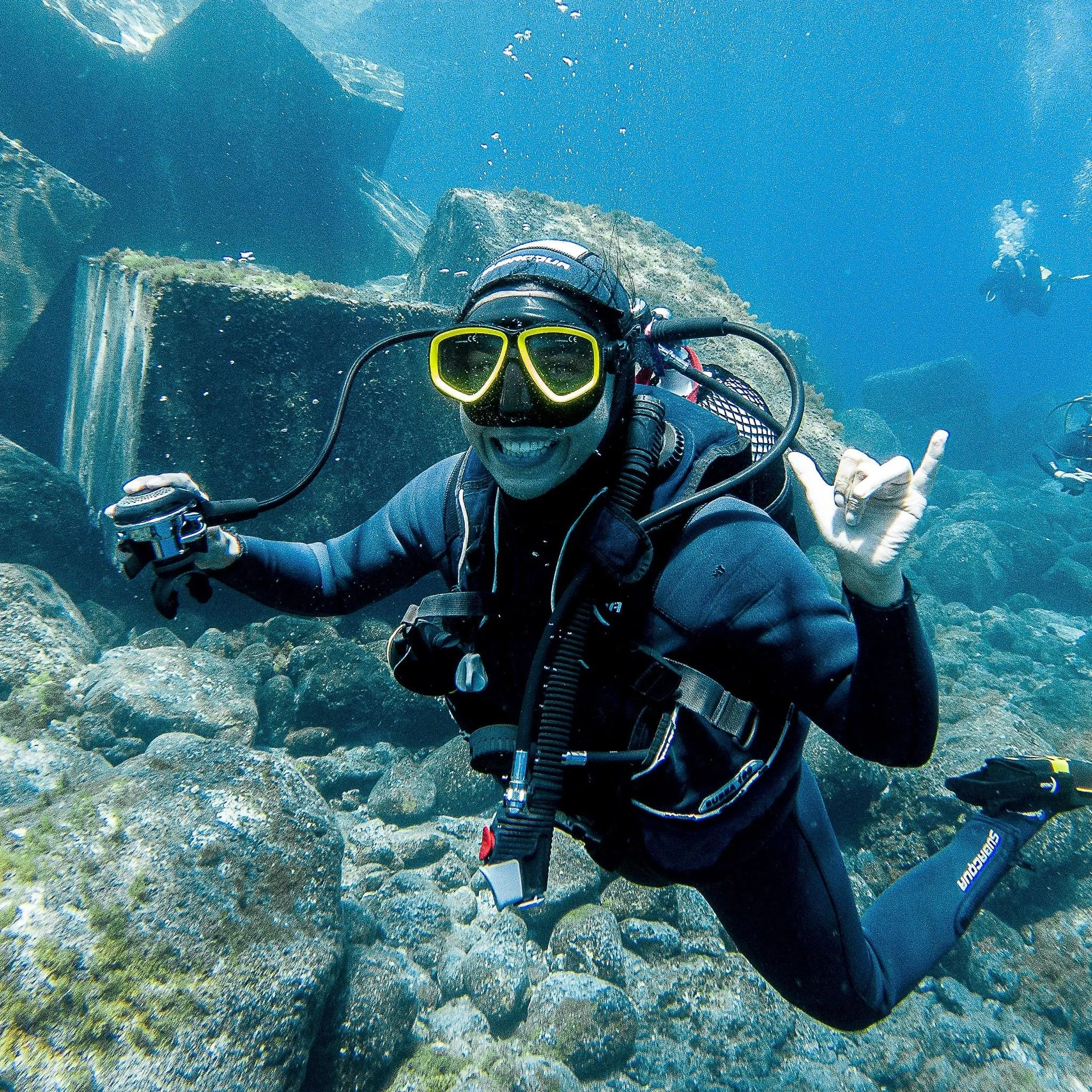 Curso PADI Open Water Diver en la playa de Los Cristianos con Kayaking & Diving Atlantis Tenerife Curso PADI Open Water Diver en la playa de Los Cristianos con Kayaking & Diving Atlantis Tenerife.