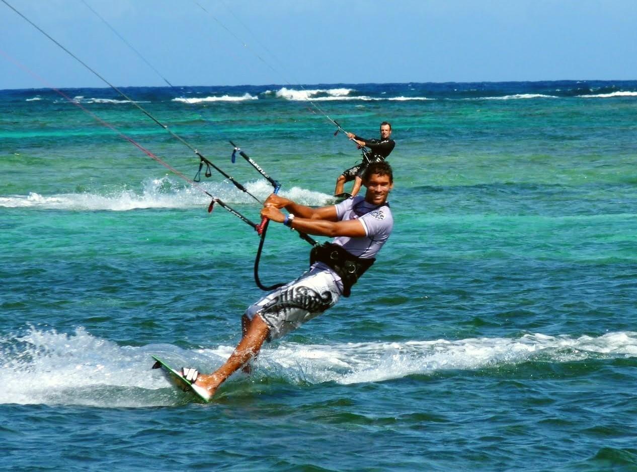 Kitesurfing Lessons in Les Saintes for Beginners CBCM France