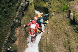 People canyoning in Ribeiro Frio with Madeira Adventure Kingdom.