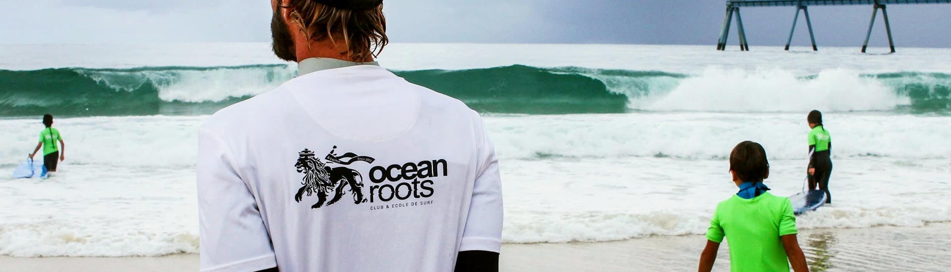surfing-lessons-on-salie-beach-high-season-ocean-roots-hero