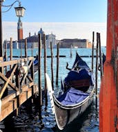 Tour en gondole partagée à Venise le long du Grand Canal avec Venice Boat Experience.