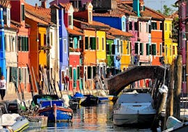 Discover the Venetian beauties with a Boat Trip from Venice to Murano, Burano & Torcello with Venice Boat Experience. 