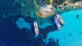 UItzicht van de boottocht naar Paxos & Antipaxos incl. Blauwe Grotten vanuit Corfu met Ionian Cruises Corfu.