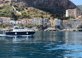 Paseo en barco privado en Cefalù con visitas turísticas con Sea Land Tours Cefalù.