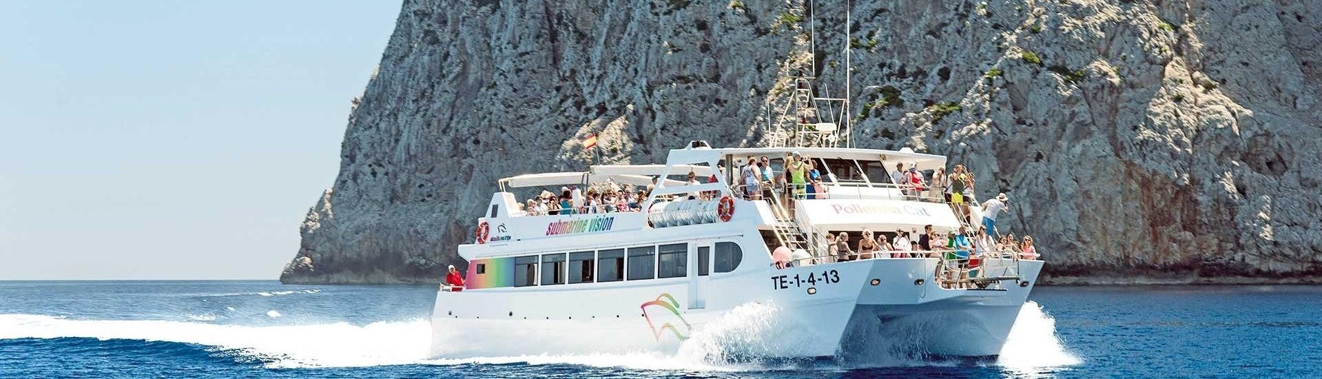 A boat goes on a trip to Cap de Formentor with Alcúdia Sea Trips.
