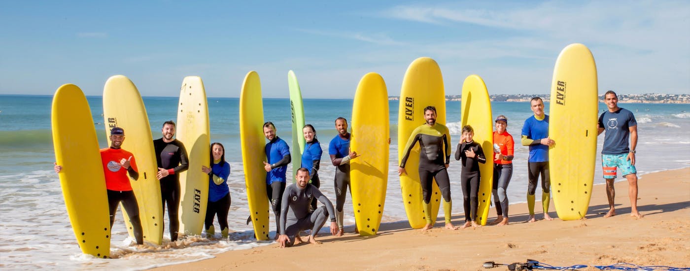 Cours de surf à Albufeira (dès 10 ans) pour Tous niveaux.