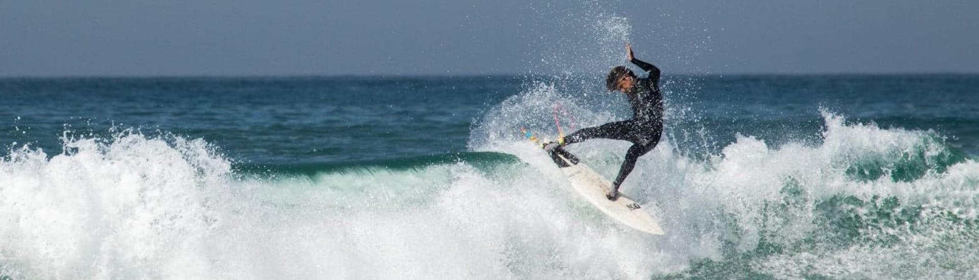 Lezioni private di surf a Moliets-et-Maâ da 6 anni per tutti i livelli.