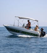 Noleggio barca (fino a 5 persone) alla spiaggia di Ammoudara con H2O Water Sports Heraklion.