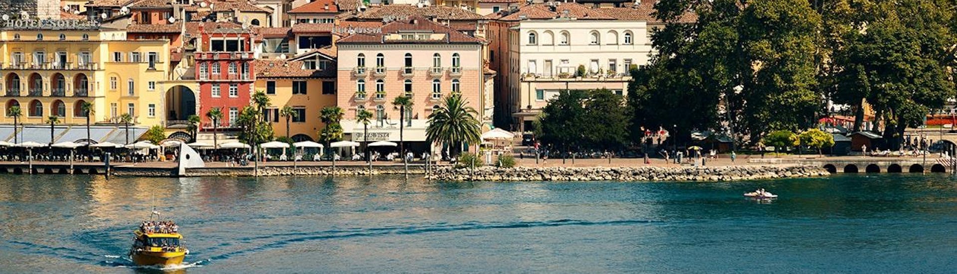 A boat trip goes to Sirmione and Bardolino with Speedy Boats Riva del Garda.
