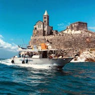Private Bootstour entlang der Cinque Terre mit Fisch-BBQ mit Aquamarina Cinque Terre.