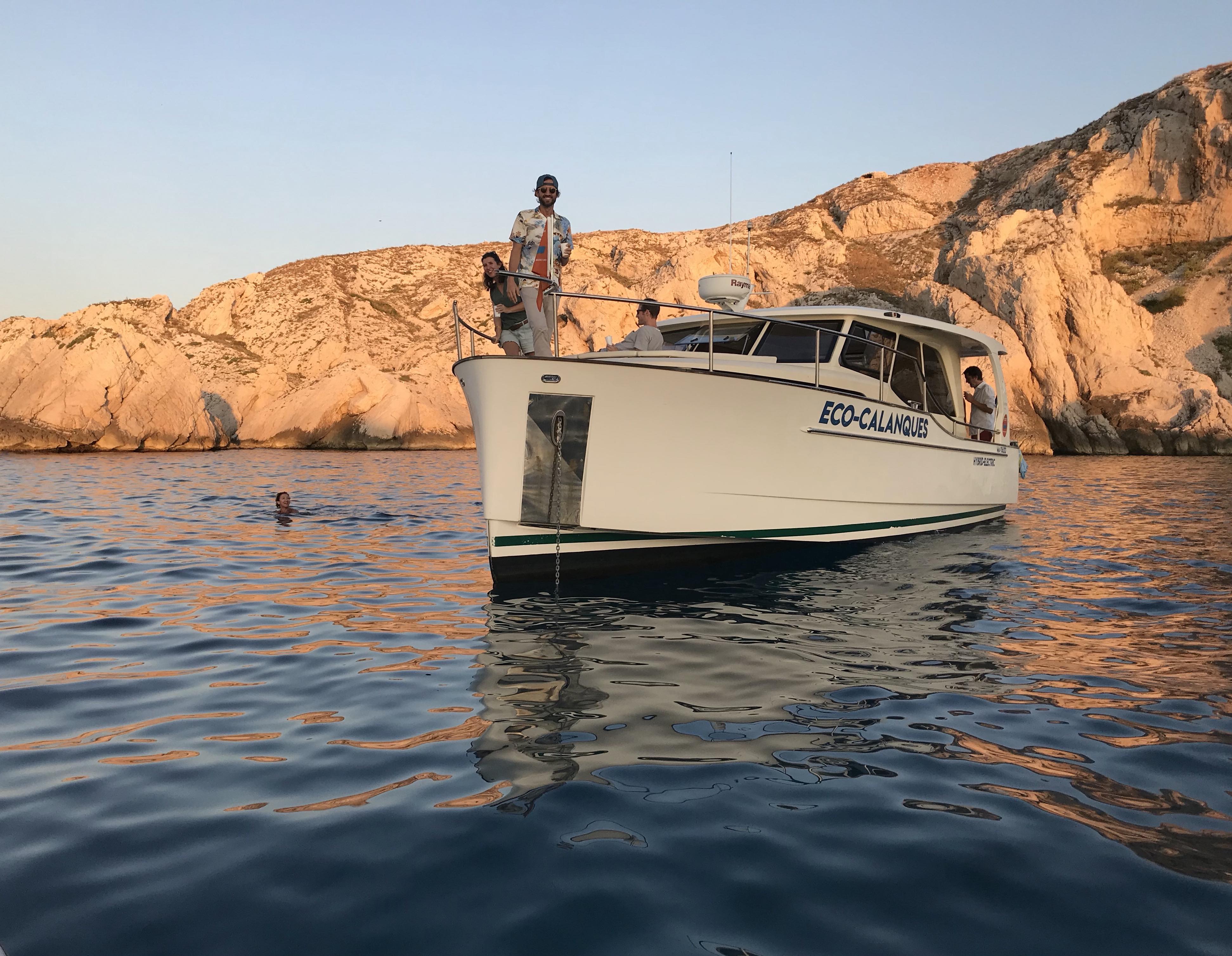 Giro in barca al tramonto nell'arcipelago delle Frioul da Marsiglia – Riva destra con Eco Calanques Marseille.