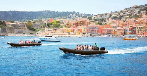 Boottocht van Nice naar Saint-Jean-Cap-Ferrat met toeristische attracties met Black Tenders Cannes & Nice Boottocht van Nice naar Saint-Jean-Cap-Ferrat met toeristische attracties met Black Tenders Cannes & Nice.