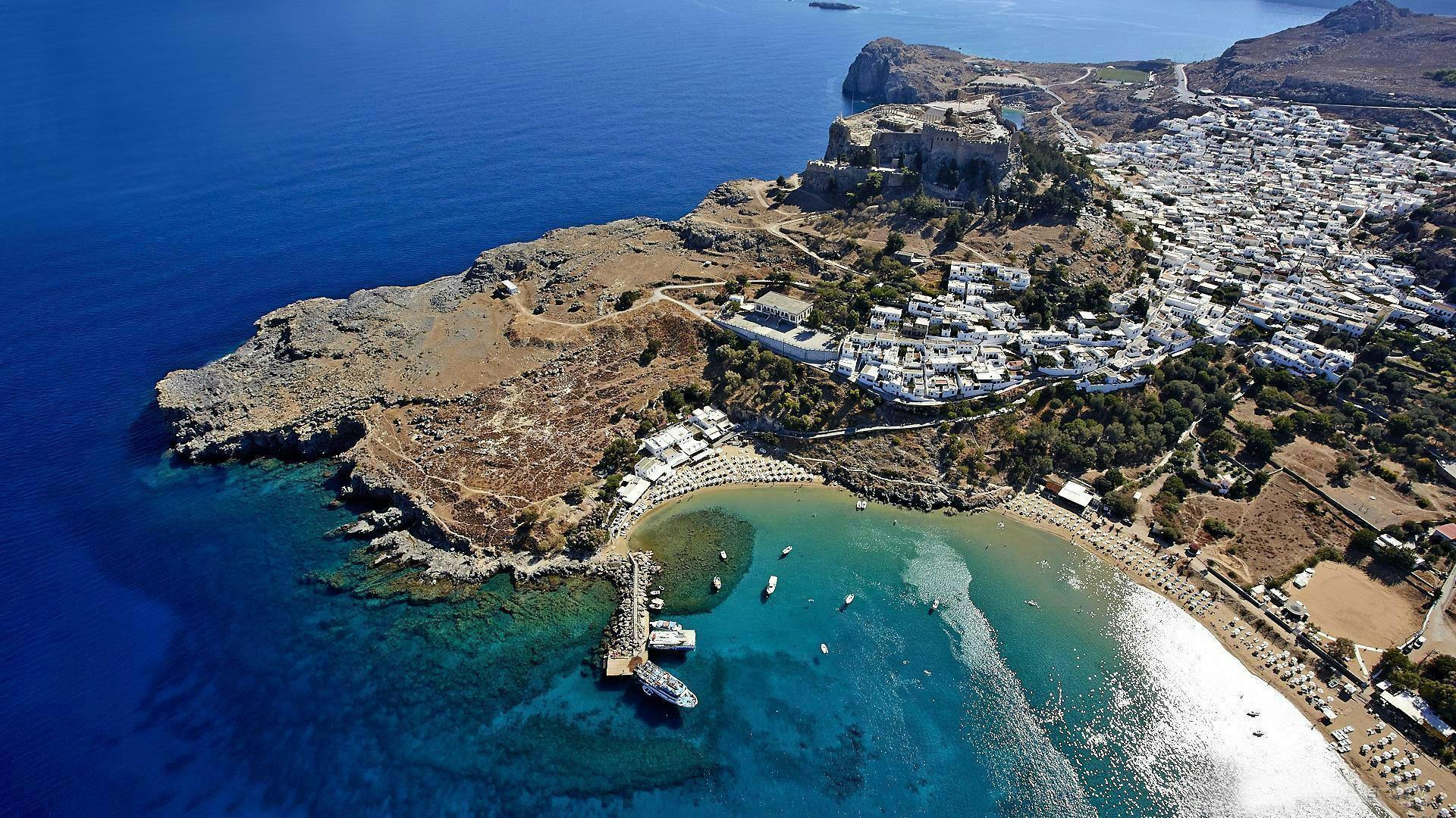 Crociera a Lindos con sosta per nuotare nella baia di Anthony Quinn con Manos Going Rhodes Crociera a Lindos con sosta per nuotare nella baia di Anthony Quinn con Manos Going Rhodes.