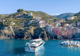 Our boat is ready for the first stop in Cinque Terre during the Boat Trip to Riomaggiore, Monterosso and Vernazza incl. Guided Tour with Cinque Terre Ferries.
