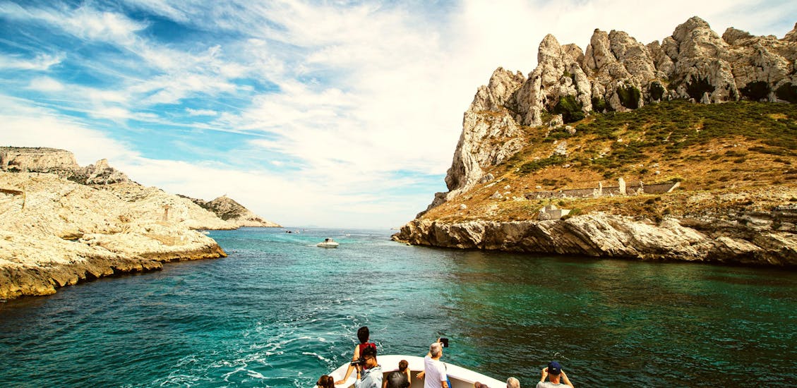 Friends doing Boat Trip to the Calanques from Marseille - Grand Tour with Compagnie Maritime Calanques Château If.