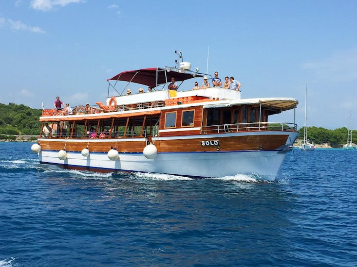 During boat trip from Split to Blue Lagoon & Shipwreck Snorkeling with Max Nautica Split the ship is on its way to one of three planned breaks.