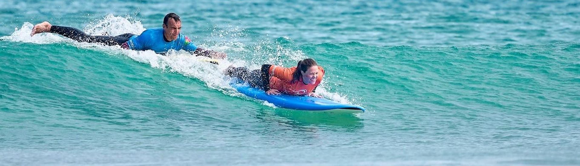 Surflessen in Peniche vanaf 4 jaar voor alle niveaus