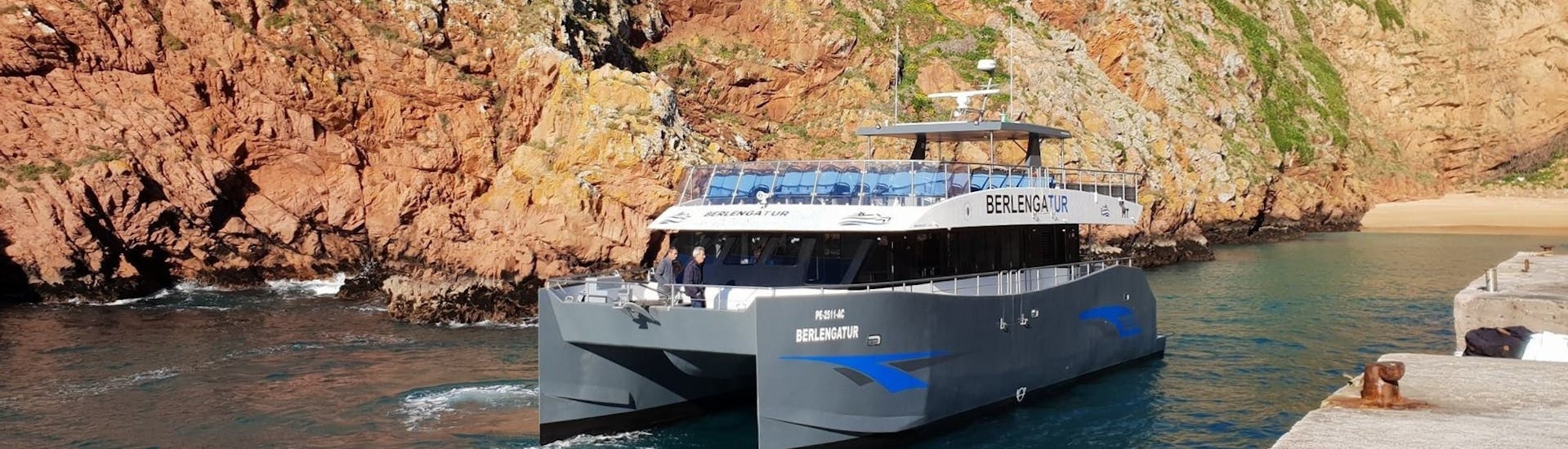 View of our boat during the Boat Trip to the Berlenga Island from Peniche with Berlengatur Peniche.