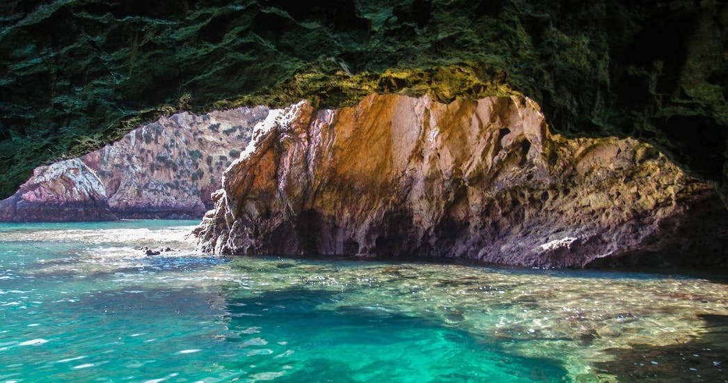 Bootstour zur Insel Berlenga & Besuch der Höhlen von Peniche.