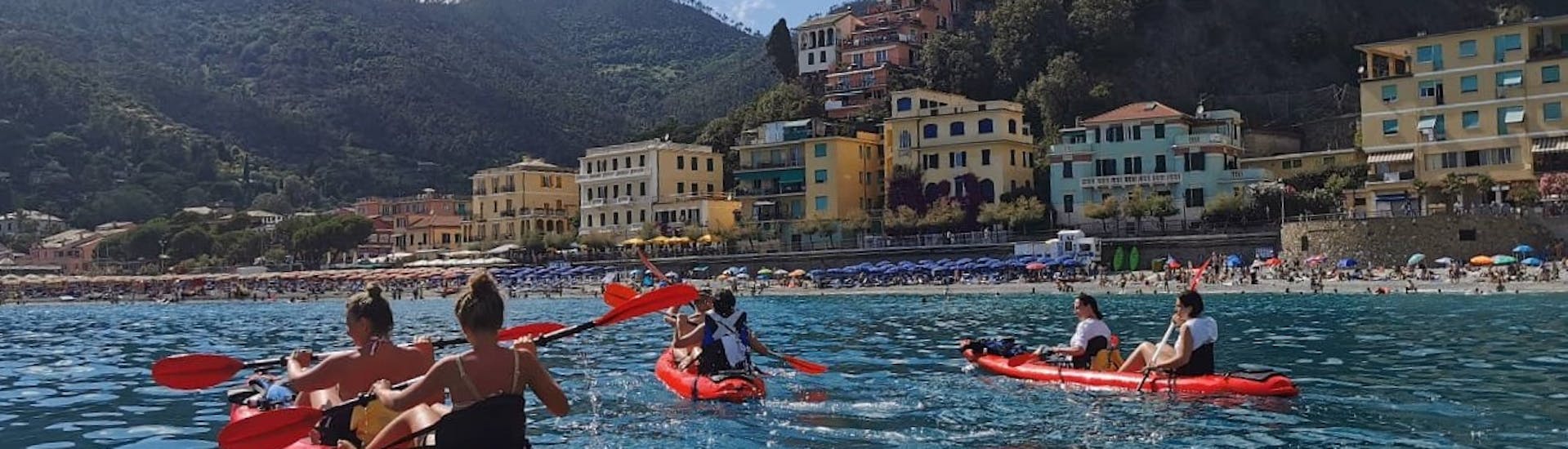 Canoë-kayak  sportif à Monterosso al Mare - Vernazza.