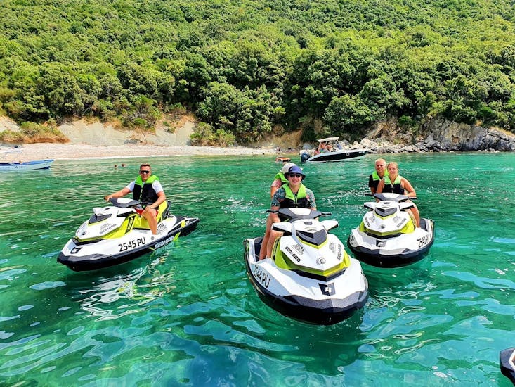 Group of people doing a jet ski safari to the bay of Budava from Rakalj with Istria Adventure. 
