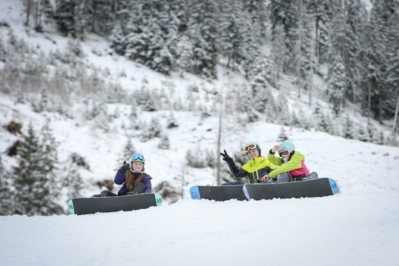 Kids Snowboarding Lessons 