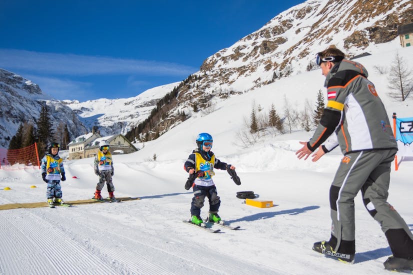 Kids Ski Lessons (4-14 y.) for Beginners.