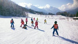 Clases de esquí para niños a partir de 4 años para todos los niveles con Wintersportschule Berchtesgaden .