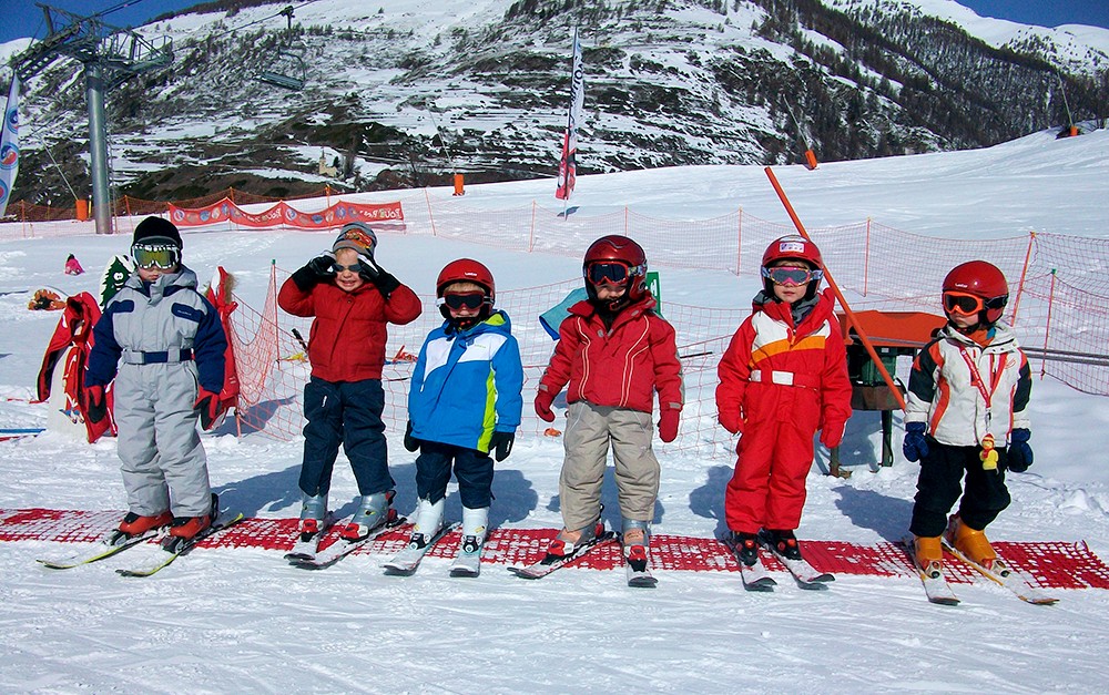 Budding skiers ready to plough snow during  kids ski lessons "Baby Skier" with the ski school ESF of Abriès Haut-Guil.