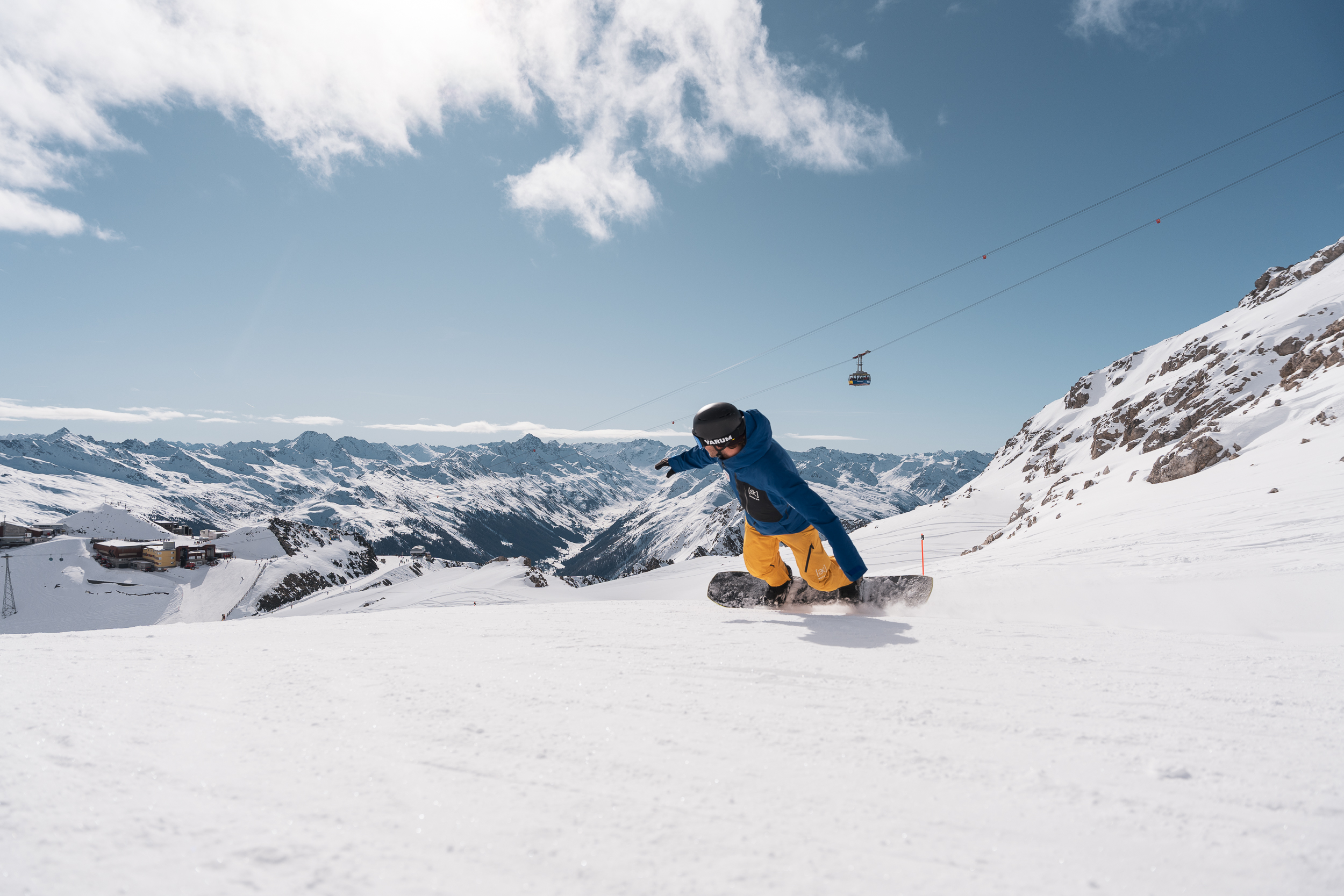Private Snowboarding Lessons for Kids & Adults for Advanced Riders.