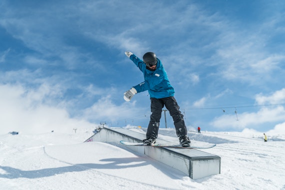 Private Snowboarding Lessons for Kids & Adults for Advanced Riders