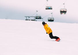 Clases de snowboard a partir de 7 años para todos los niveles con Native Snowsports Oberwiesenthal.