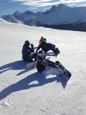 Snowboarding Lessons (from 7 y.) in Small Groups for First Timers