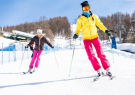 Participants of the private ski lessons for adults of all levels in Abetone.