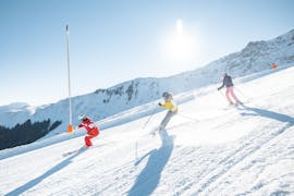 Private Ski Lessons for Adults of All Levels from Schneesportschule Oberndorf.