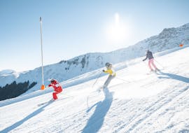 Clases de esquí privadas para adultos para todos los niveles con Schneesportschule Oberndorf.